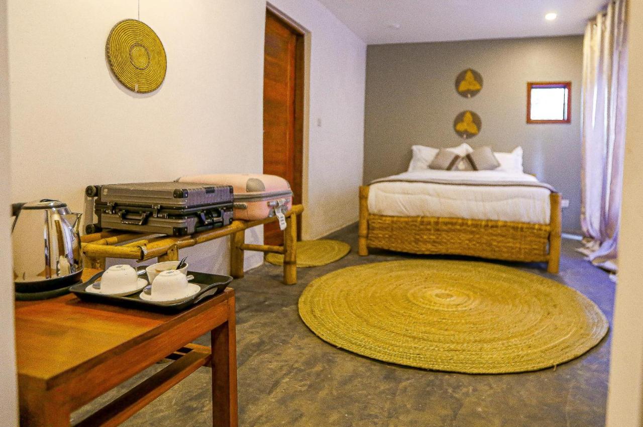 Mbugwe Lodge Аруша Экстерьер фото